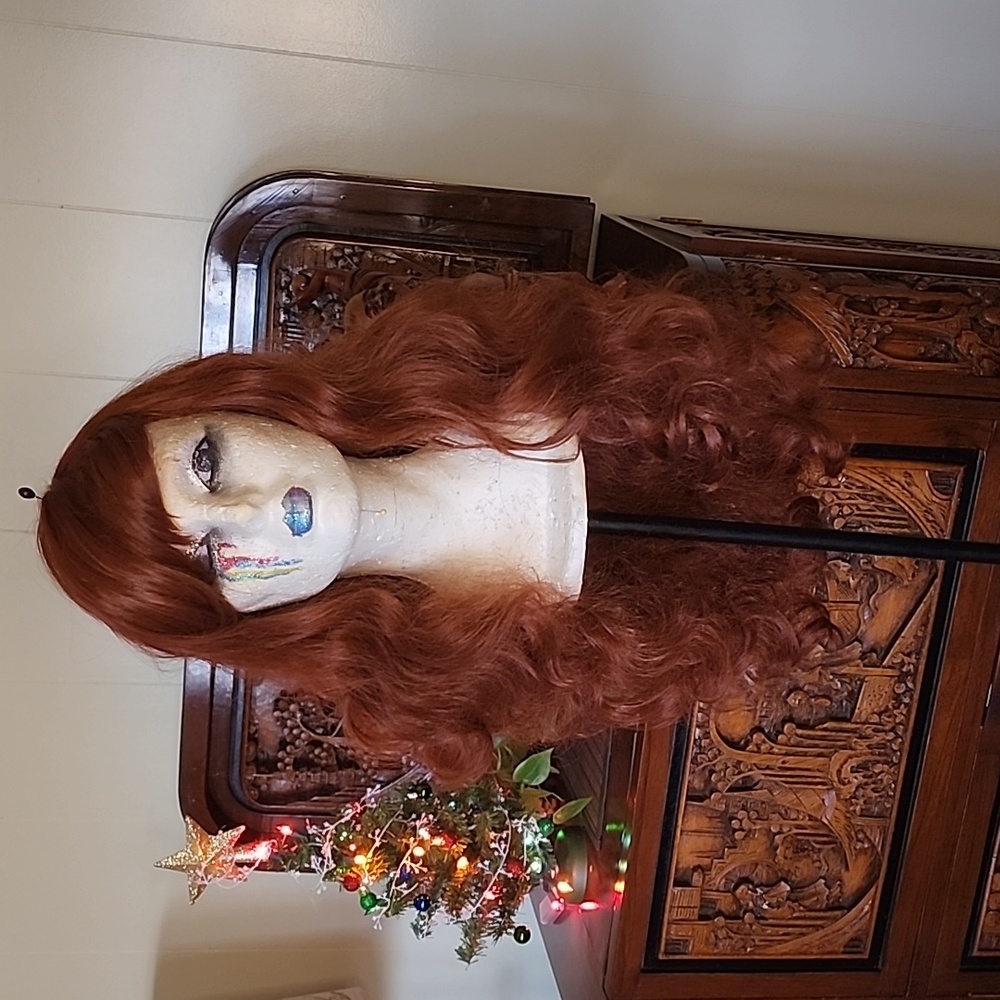 Auburn Lockshop wig